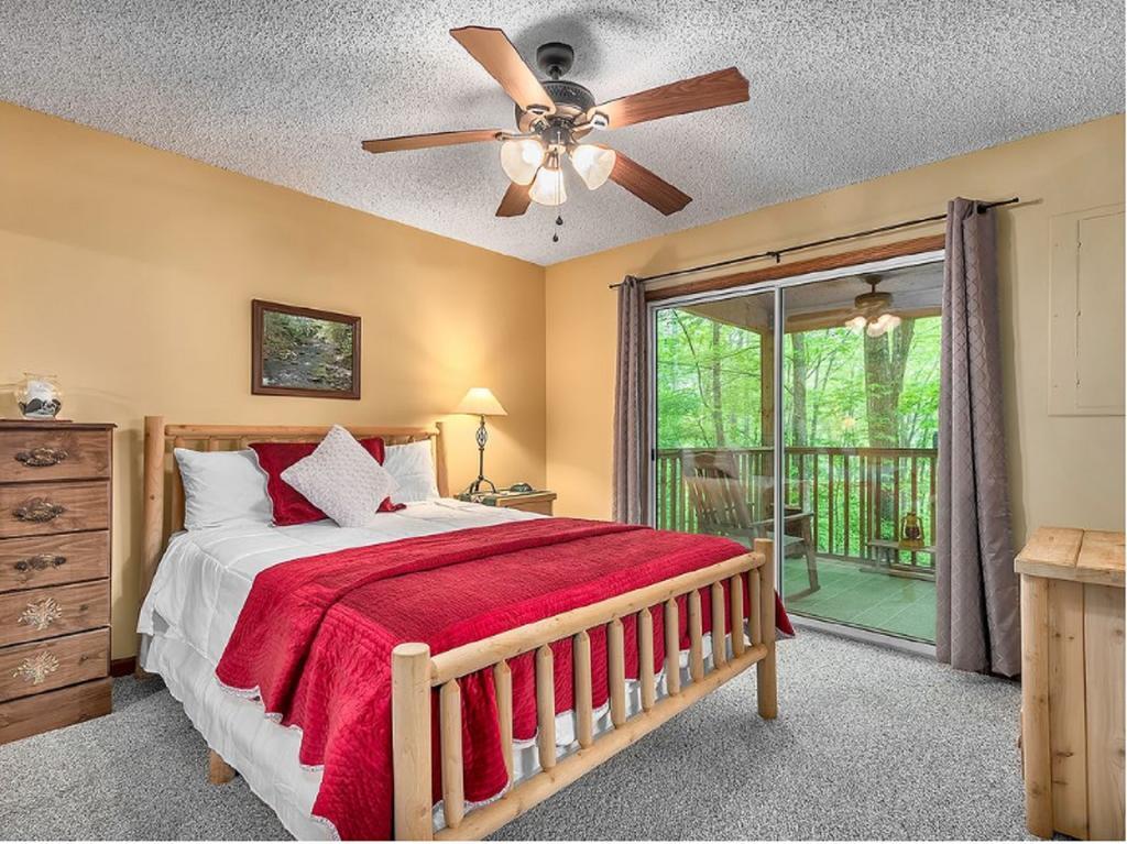Smoky Mountain Treehouse Villa Maggie Valley Exterior foto
