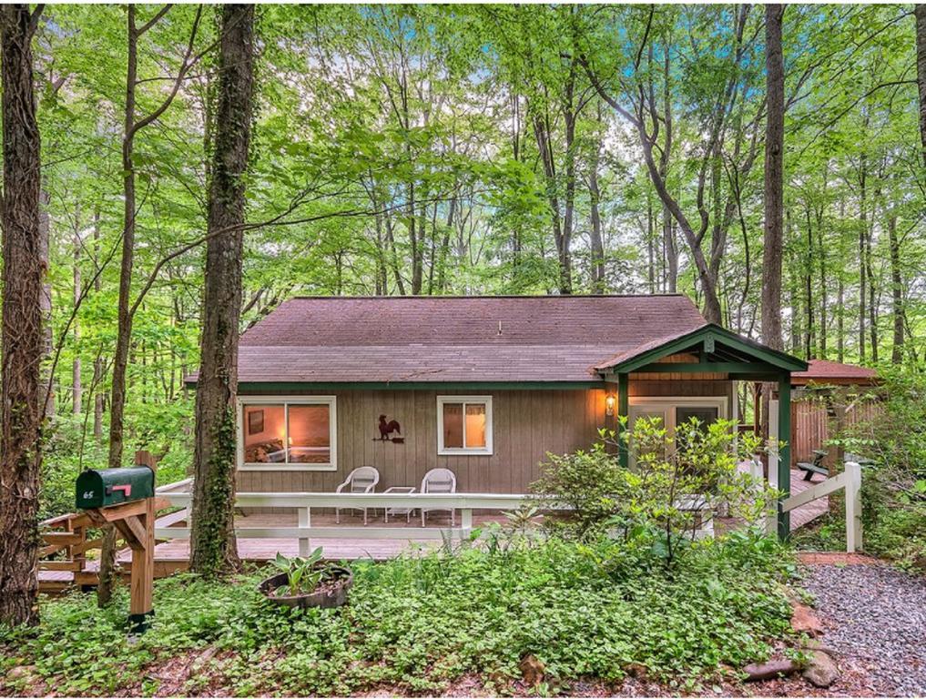 Smoky Mountain Treehouse Villa Maggie Valley Exterior foto